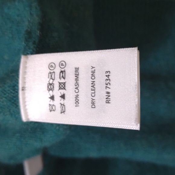 Tahari Cashmere pullover sweatshirt - Picture 5 of 5